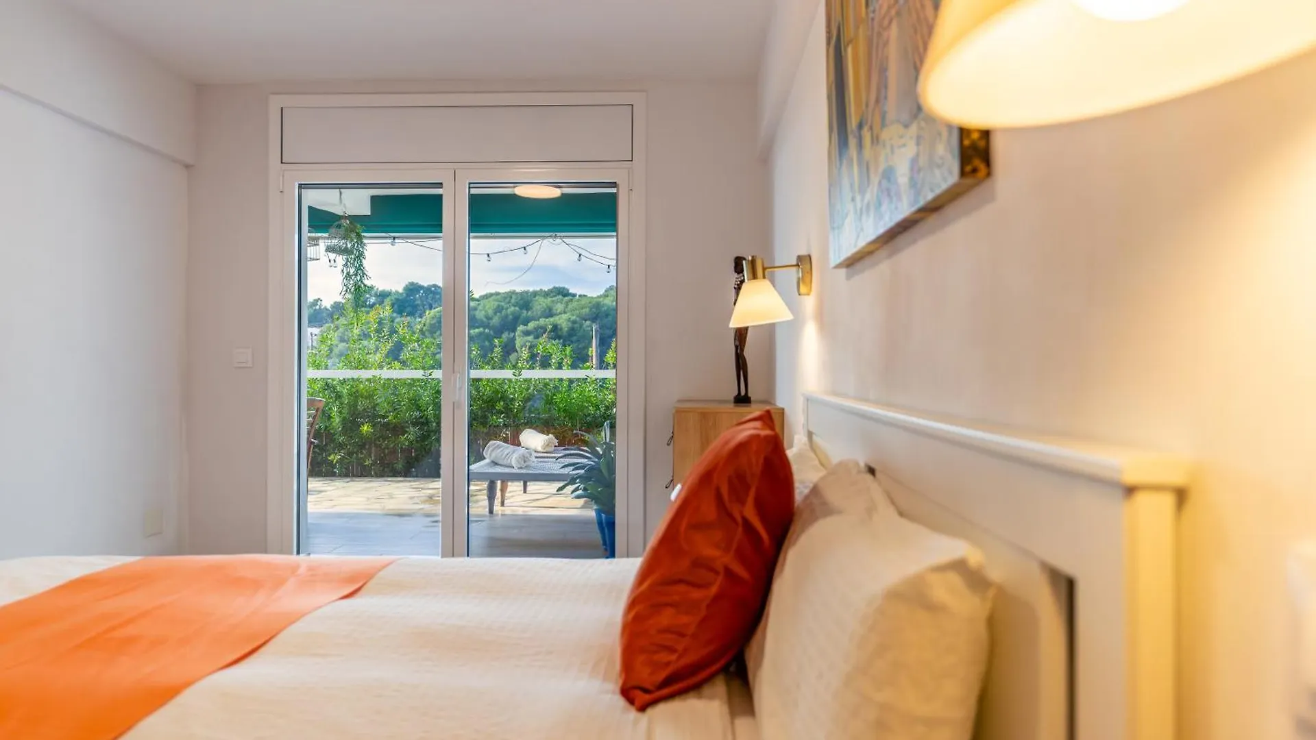 Luxury Designer Beach Front Two Bedroom Apartment Salou España